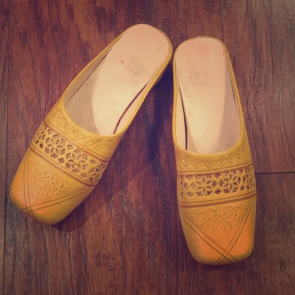 Handmade slip on leather shoes - Picture 1 of 2